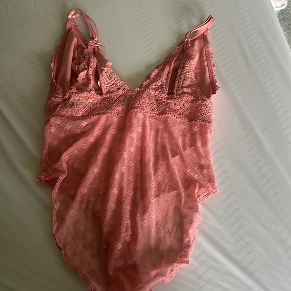 NWT AERIE LACEY BODYSUIT FULL BUTT COVERAGE - Picture 5 of 9